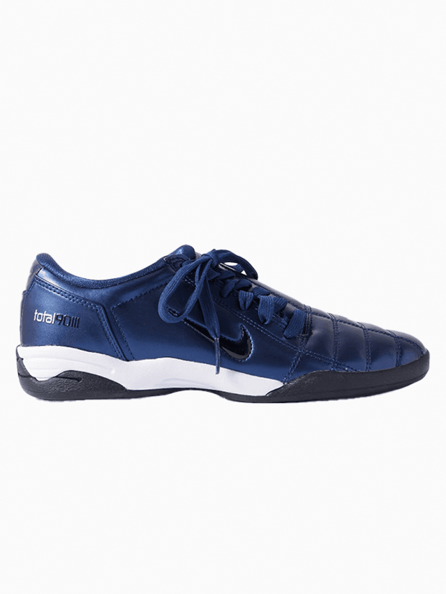 Image may contain Clothing Footwear Shoe Sneaker and Running Shoe